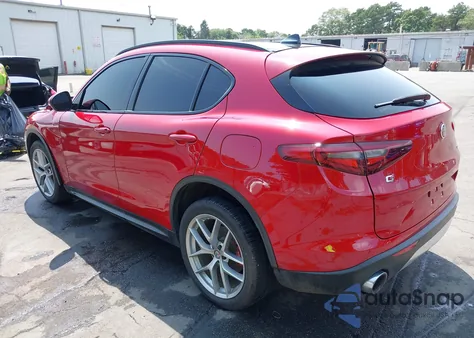 2018 Alfa Romeo Stelvio Ti Sport Awd z USA, uszkodzony, nr VIN ZASFAKNN9J7C21376